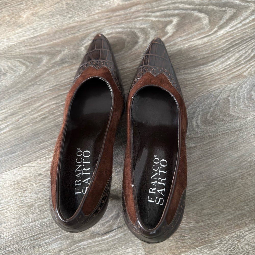 Franco Sarto 6 1/2m Brown suede/leather pumps with wingtip croc print toes - Picture 4 of 6